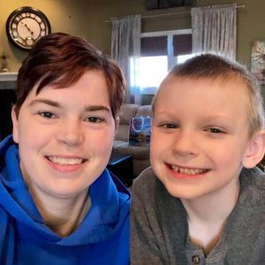 Meet your Posher, Holly